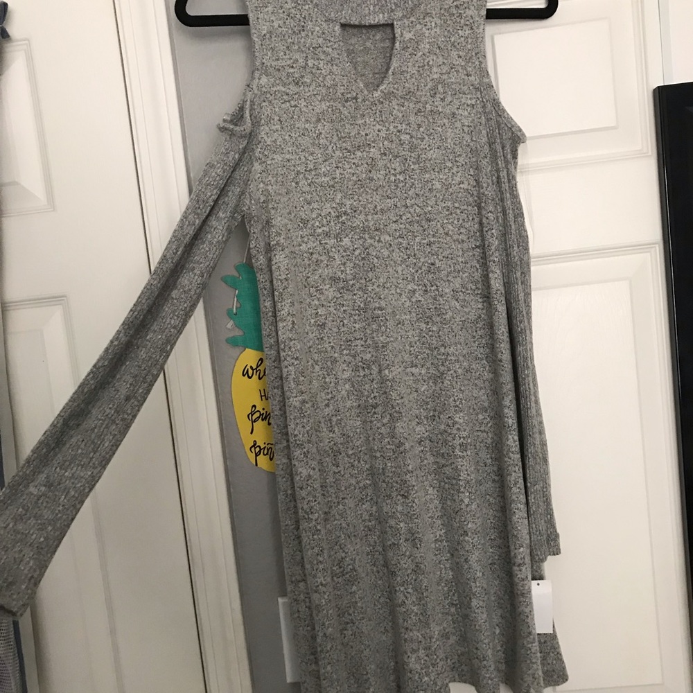 Dress - Picture 2 of 3